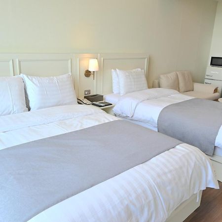 Rich Hotel Чеджудо Экстерьер фото