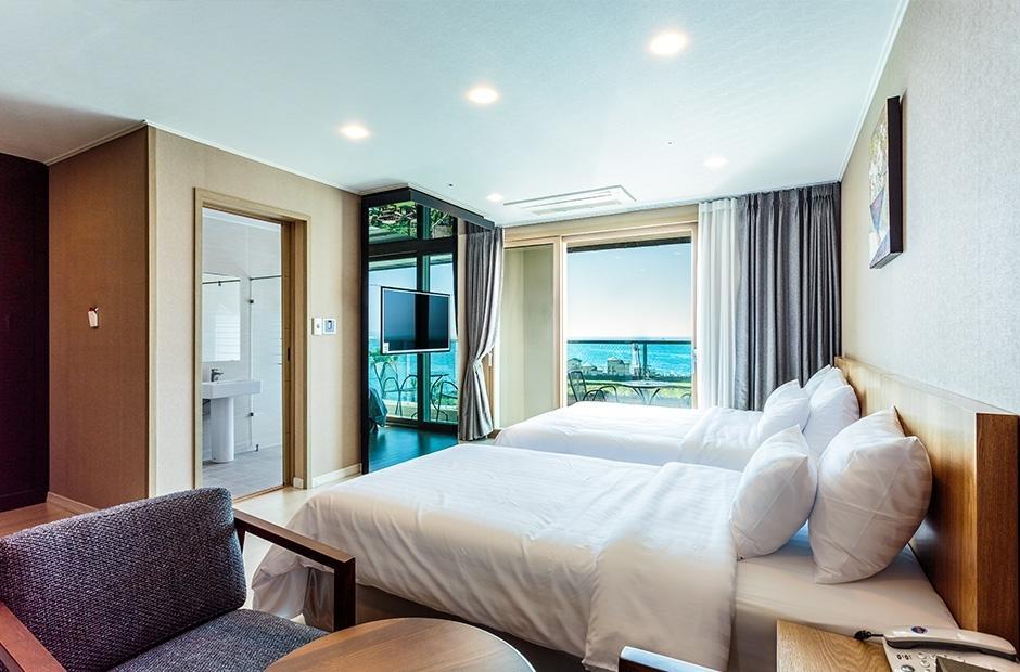 Rich Hotel Чеджудо Экстерьер фото
