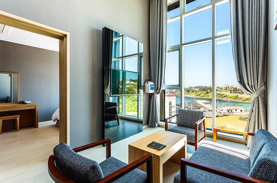 Rich Hotel Чеджудо Экстерьер фото